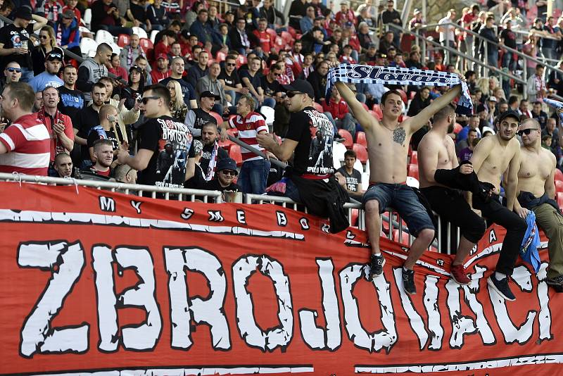 Zbrojovka Brno v červeném proti Třinci