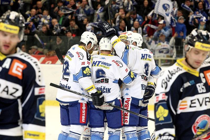 Hokejisté brněnské Komety si zastříleli a doma porazili Vítkovice 5:1.