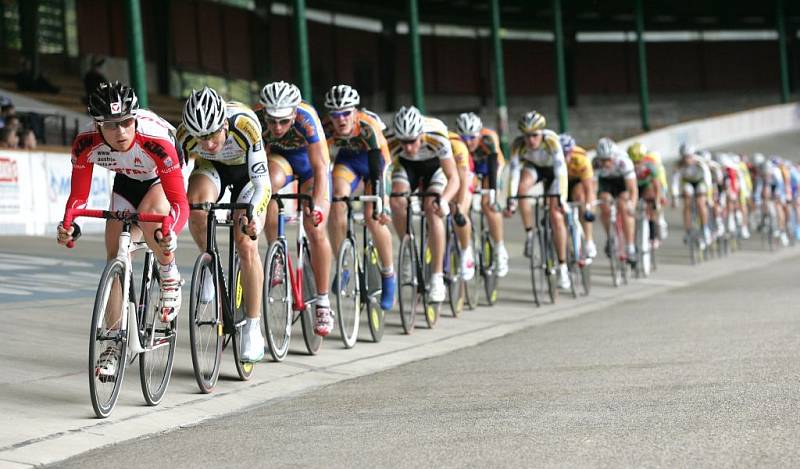 Brněnský velodrom přivítal kompletní českou špičku i zahraniční jezdce. 