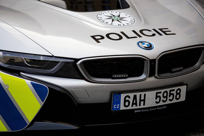 Nové policejní BMW i8, které má zapůjčené jihomoravská dopravní policie.