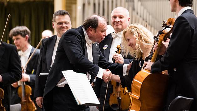 Benefiční koncert Filharmonie Brno pro Ukrajinu pod taktovkou Leoše Svárovského se konal 30. března.