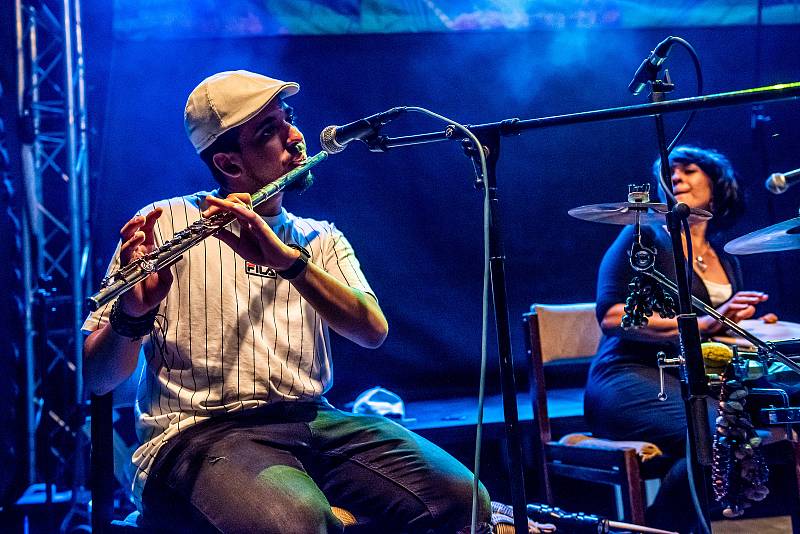 Brasil Fest Brno je jediný festival svého druhu v celé republice. Příznivcům hudby, dobrého jídla a tance umožní prožít tradiční brazilskou kulturu na vlastní kůži přímo v centru Brna.