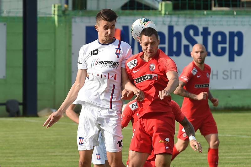 Při posledním derby mezi Líšní a Zbrojovkou byly k vidění i dvě červené karty.