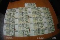 Poctivý nálezce odevzdal v Brně peněženku s téměř 55 tisíci korunami.