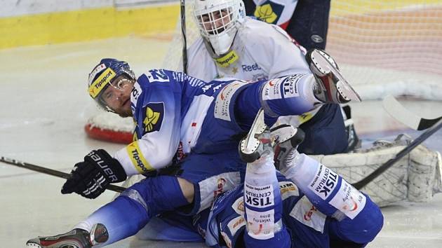 Kometě se nepodařilo porazit Pardubice. Týmu se nedařilo v závěrečných nájezdech.