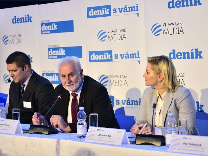 Panelová diskuze s jihomoravským hejtmanem Bohumilem Šimkem na brněnské hvězdárně v rámci projektu Deník s vámi.