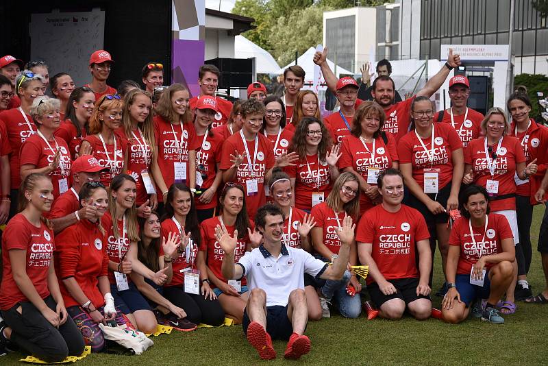 Lezec Adama Ondra byl bouřlivě přivítán na brněnském olympijském festivalu.