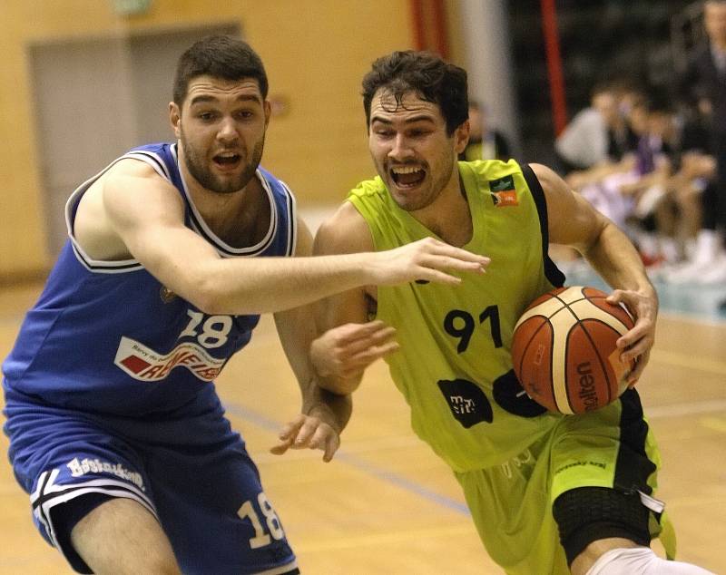 Basketbalisté mmcité v sobotu podlehli USK Praha 78:84.