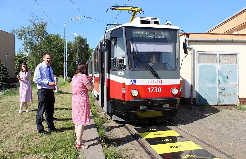 Řidiči brněnského dopravního podniku v pondělí od rána trénovali na soutěž řidičů tramvají, která se koná v sobotu v Lipsku.