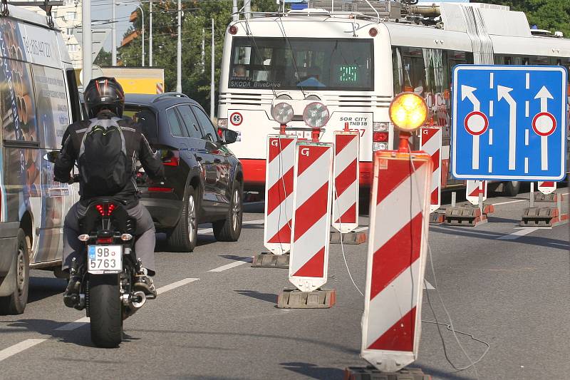 Dopravní situace v důsledku uzavření Husovických tunelů.