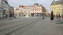 Brno 20.3.2020 - město po vyhlášení zákazu pohybu bez ochrany ústa nosu.