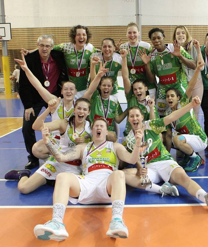 Basketbalistky Králova Pole vyhrály Středoevropskou ligu CEWL a v pětapadesátileté historii klubu získaly první zlaté medaile. V nedělním finále zdolal brněnský celek slovenské Piešťany 65:53.