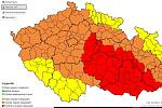 Meteorologové z Českého hydrometeorologického ústavu zpřísnili pro Jihomoravský kraj a kraj Vysočina výstrahu na extrémní stupeň nebezpečí.