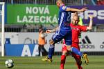 Fotbalisté Zbrojovky Brno (v červeném) prohráli oba přípravné duely na hřišti prvoligové Olomouce. Foto: Petr Nečas