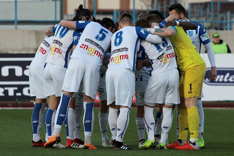 Fotbalisté druholigového Znojma přivítali v pátek na svém hřišti Viktorii Žižkov a zvítězili těsně 1:0.