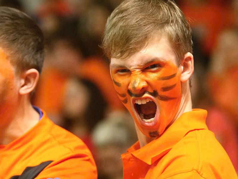 Exhibiční basketbalové zápasy dívek a chlapců mezi Gymnáziem třídy Kapitána Jaroše a Gymnáziem Slovanské náměstí.