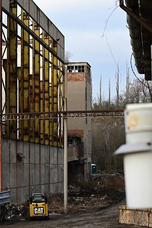 Do prostor bývalé elektrárny v Oslavanech se již nikdo nepodívá. Bude srovnaná se zemí.