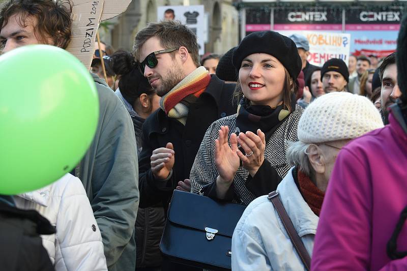 Demonstrace proti Andreji Babišovi v Brně.