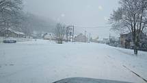 Jihomoravské silnice zasypal sníh. Situace na Boskovicku.