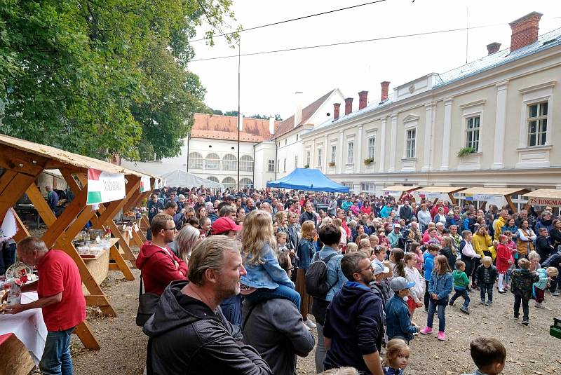 Den národnostních menšin se uskuteční v neděli 19. září na kuřimském zámku.