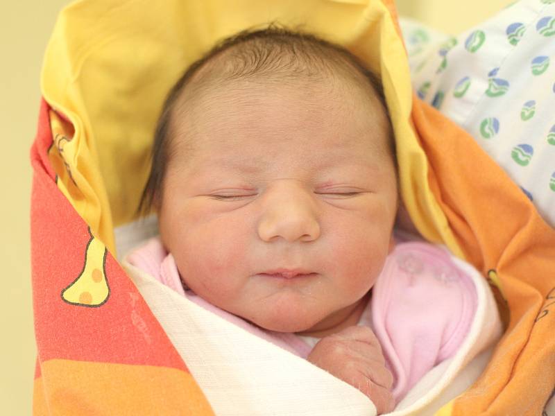 Layla Violett Peřinová z Brna nar. 22.1.2019 v Nemocnici Milosrdných bratří v 19.42hod váží 3160gr a měří 51cm.