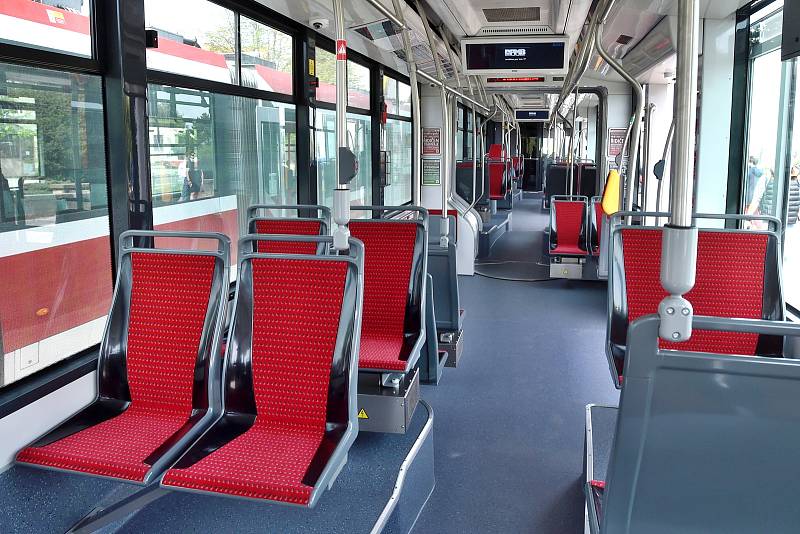 Brno 24.4.2020 - nová tramvaj Drak z projektu Tramvaj pro Brno