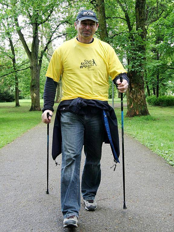 Nordic Walking v parku u Antroposu.