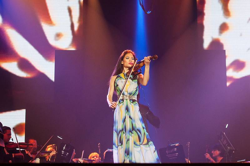 Slavná houslistka Vanessa Mae zahrála v Brně.