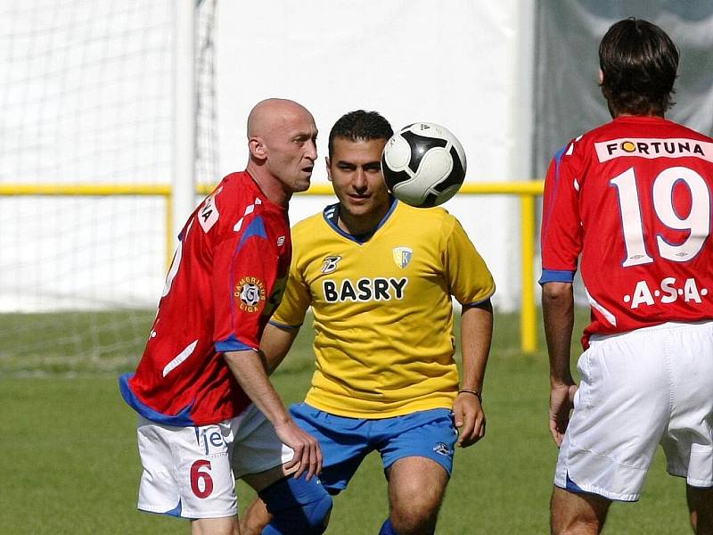 V přátelském zápase zavzpomínali brněnští fotbalisté na tragicky zesnulého obránce Zbrojovky Petra Kocmana.