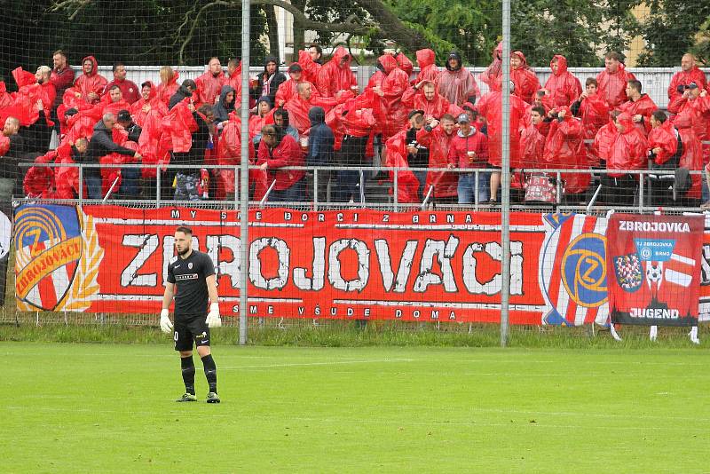 29. kolo F:NL: Prostějov (modro-bílá) - Zbrojovka (červená) 0:0