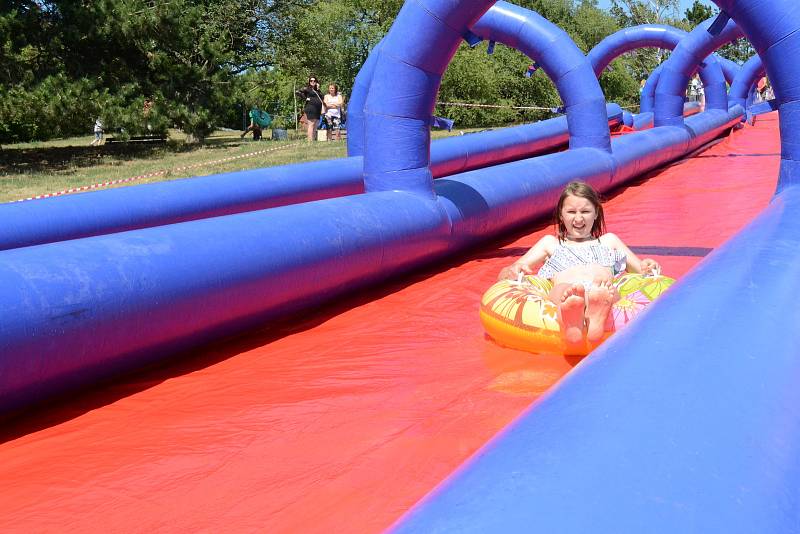 Megaskluzavka Slide Czech na brněnské Kraví hoře.