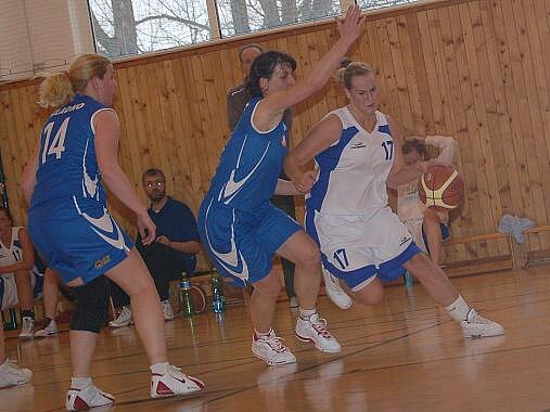 Sokolovský deník | Play-off druhé basketbalové ligy žen: BCM Sokolov - BK  Kladno | fotogalerie
