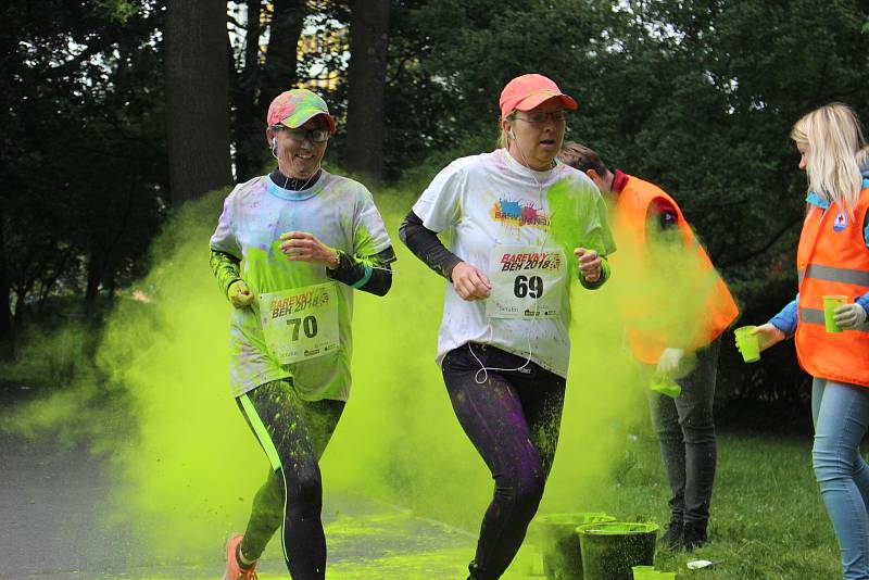 Sokolovský čtvrtmaraton, Barevný běh, Den s Policií ČR, Stezka skřítka Sokolníčka, koncerty nebo ohňostroje, to všechno byla letošní akce Hurá, prázdniny.