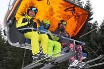 Klínovec a Bublava se chystají na nápor lyžařů.