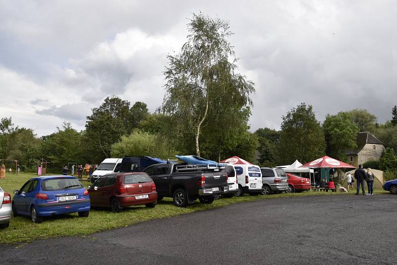 Minifestiválek v Louce měl o víkendu svou premiéru.