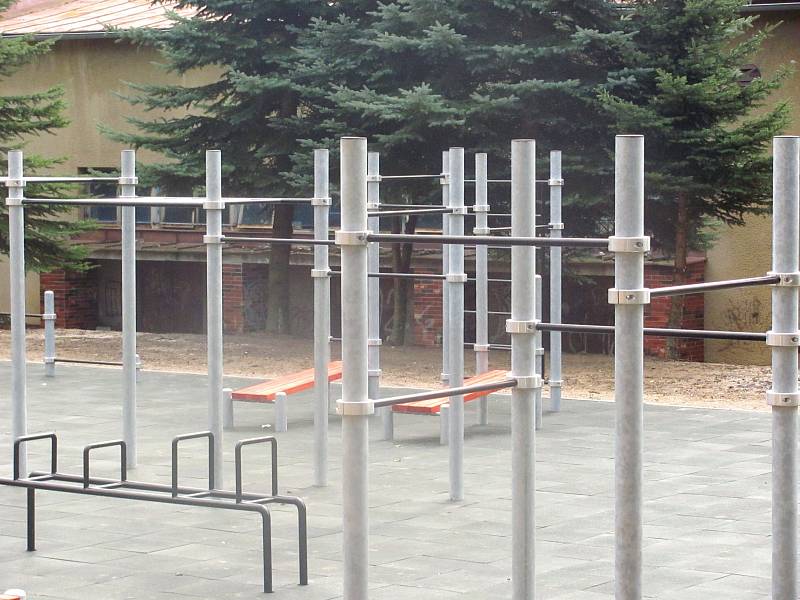 Nové hřiště pro street workout v Habartově.