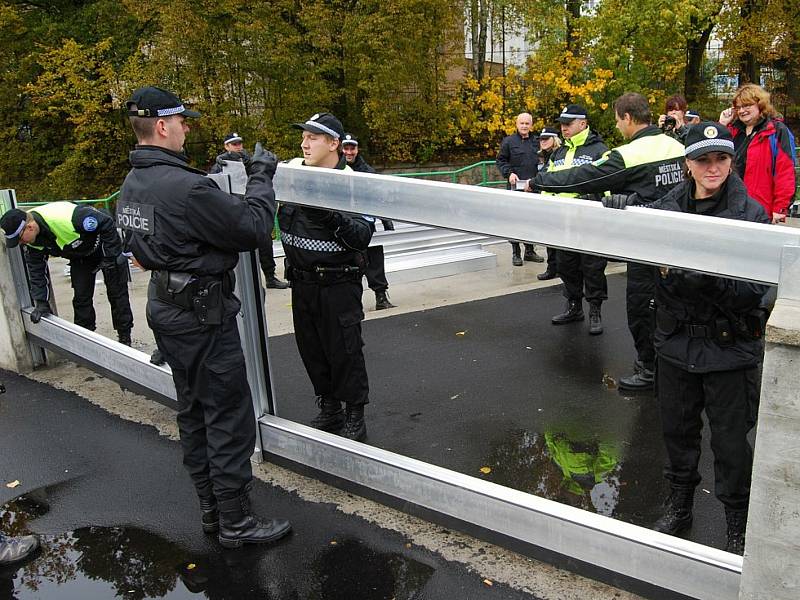 Nácvik stavby protipovodňových zábran v Sokolově