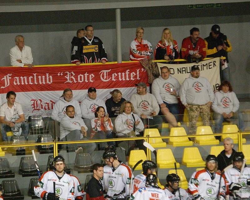 Přípravný hokej: HC Baník Sokolov - EC Bad Nauheim (v bílých dresech)