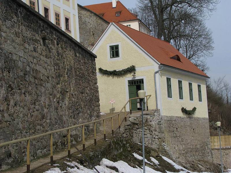 Slavnostní spuštění protipožárního systému na Státním hradě a zámku v Bečově nad Teplou.