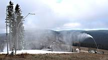 Bublavské skicentrum začalo zasněžovat.