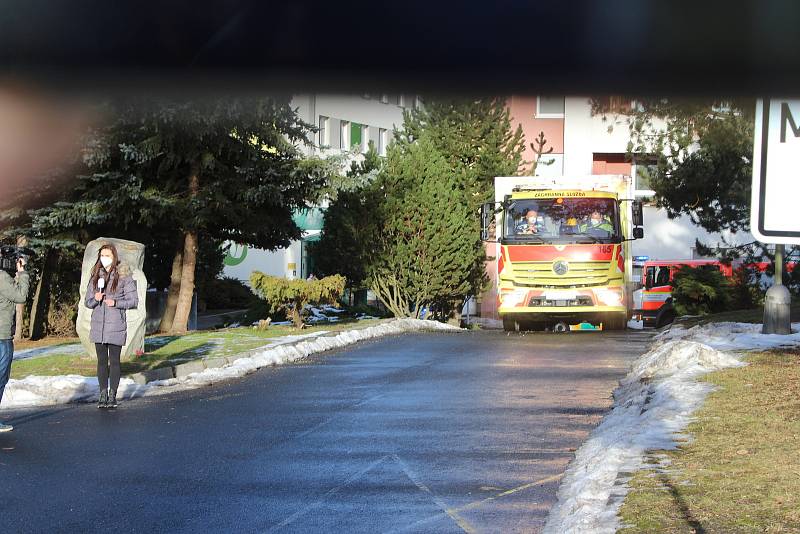 Nemocnici Sokolov opustilo v pátek 19. února 10 covidních pacientů a zařízení se tak uvolnily kapacity před náročným víkendem.