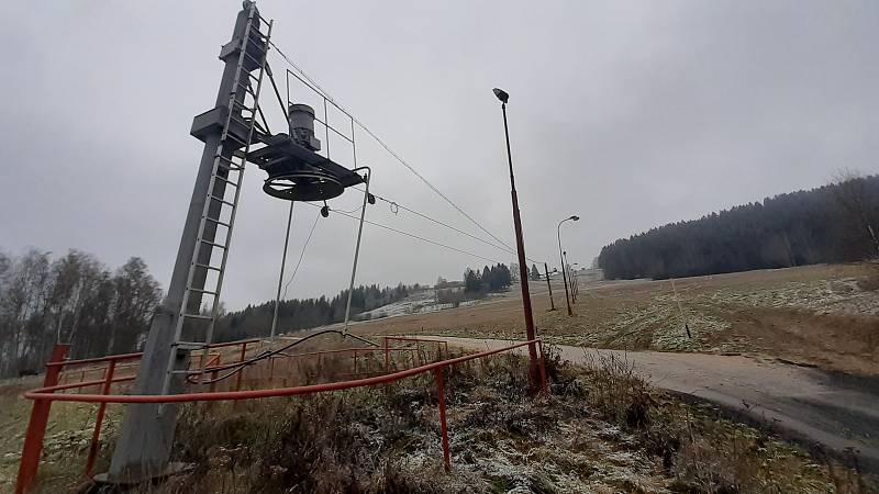 Vlekaři a lyžaři v Kraslicích přijdou o další sezonu