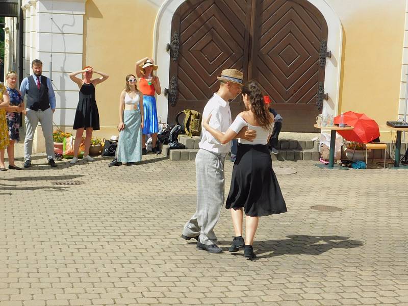Argentinské tango v Lokti.