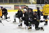 Hokejisté Baníku Sokolov vyjeli na led.