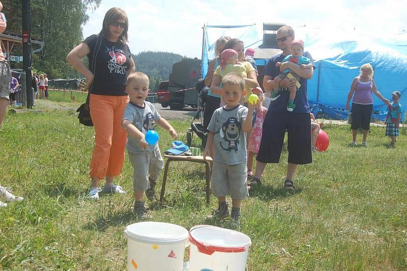 Sobotní setkání dvojčat na ranči Vránov u Sokolova