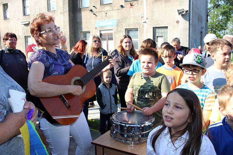 Oslavy císařské návštěvy a výročí obnovení provozu na Kraslické dráze byly velkolepé.