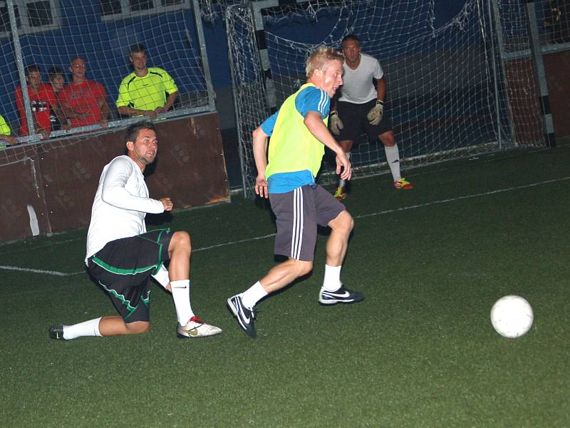 Noční futsalový turnaj v Sokolově