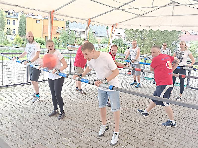 Živý stolní fotbal v Kraslicích