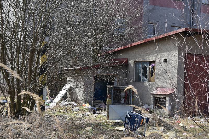 Přeborníci v zakládání černých skládek jsou lidé bydlící u vlakového nádraží