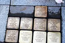 Kameny zmizelých připomínají i v Chodově oběti holocaustu. K současným čtrnácti přibudou další dva.